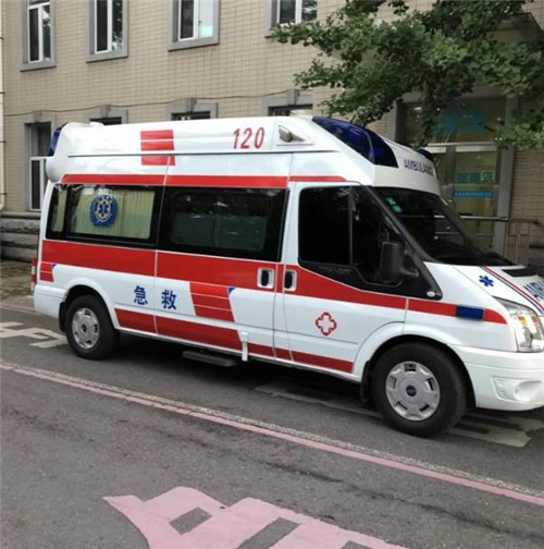 青羊选择我们的救护车出租,开启安心转院之旅